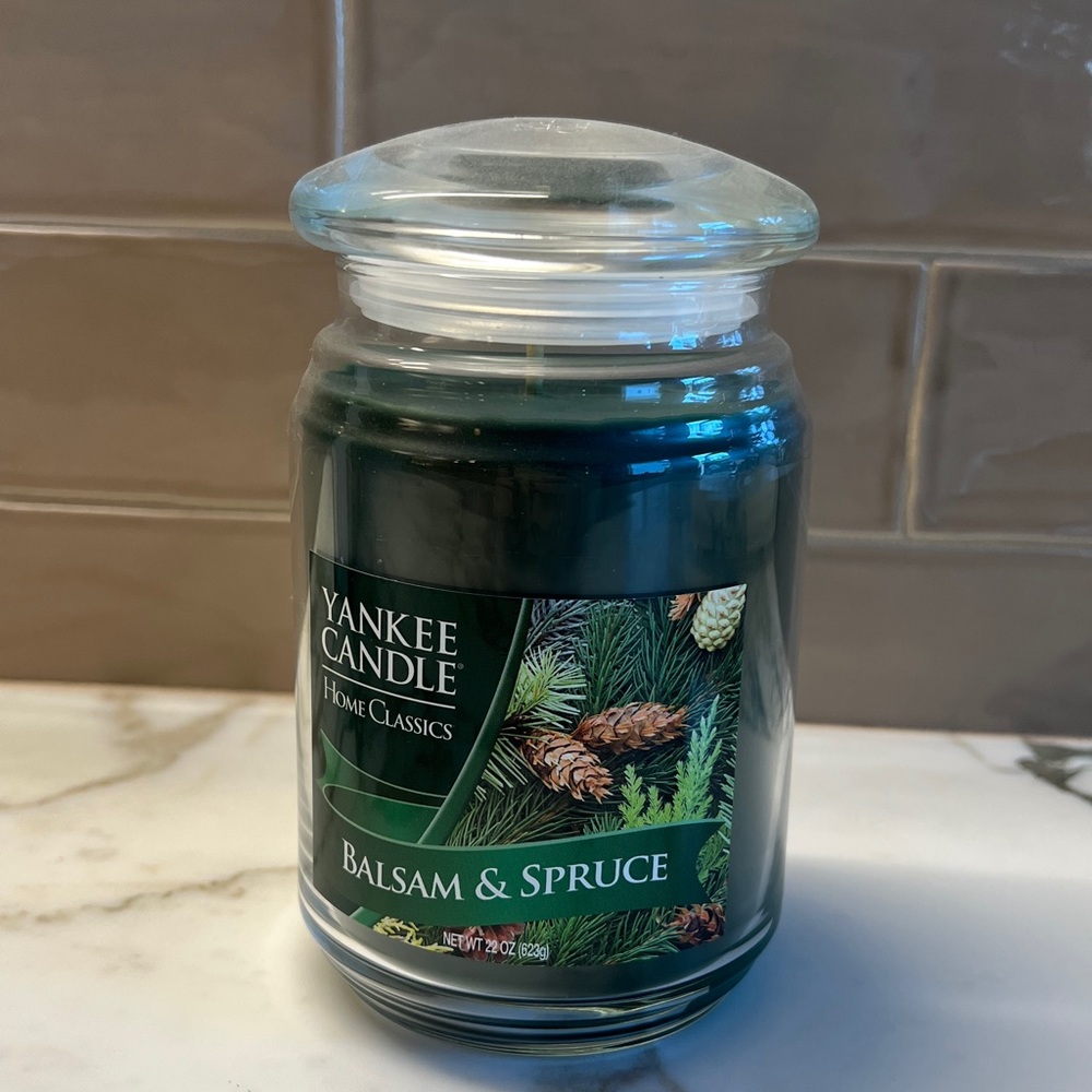 Yankee Candle ; 22 ounce; Brand New; Balsam & Spruce scent